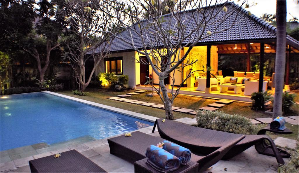 Finn'S Villa Santai Семиняк Екстериор снимка